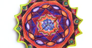 Tetrahedron - UV reactive